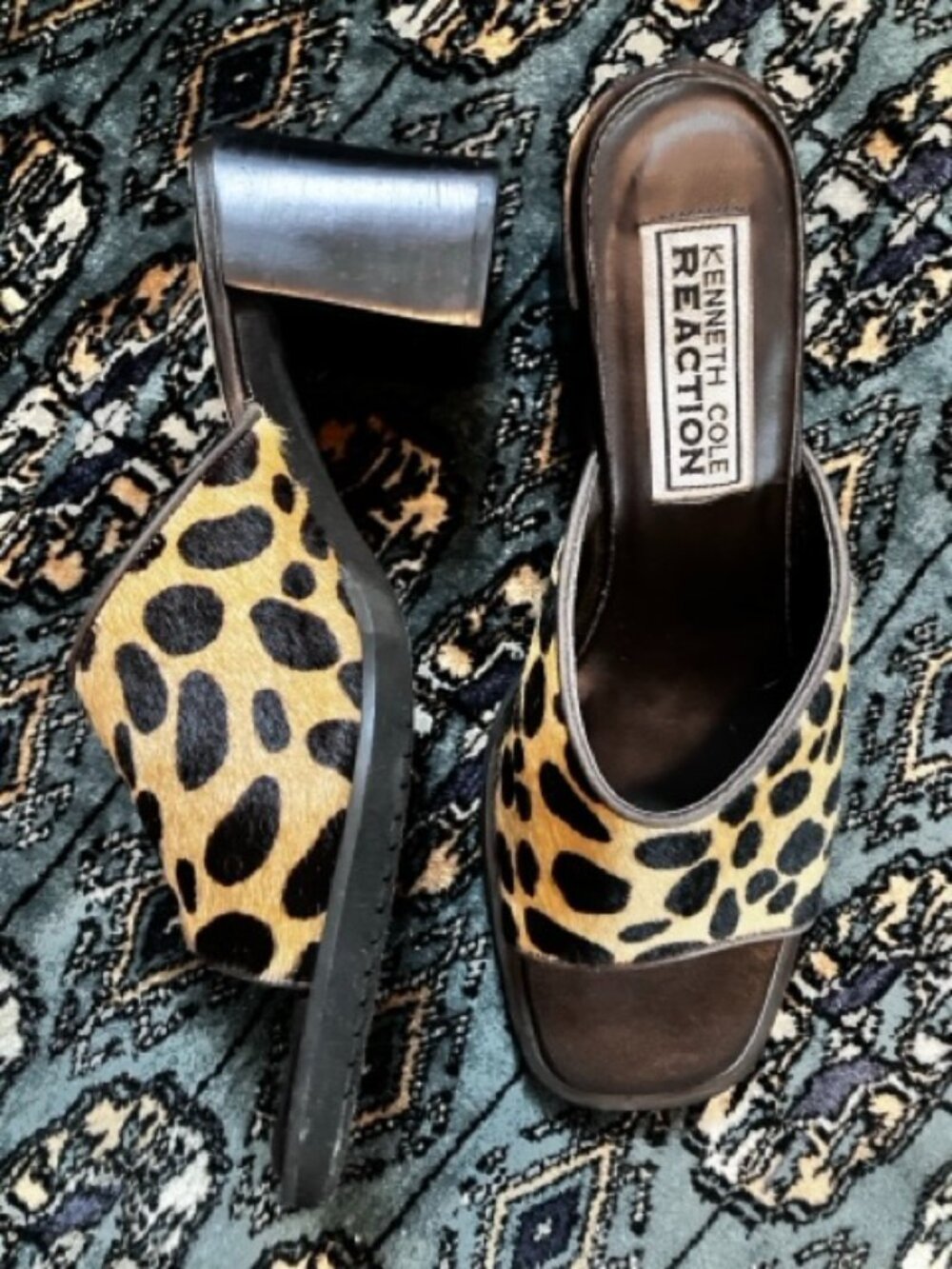 Vintage Kenneth Cole 2" Heel Slides